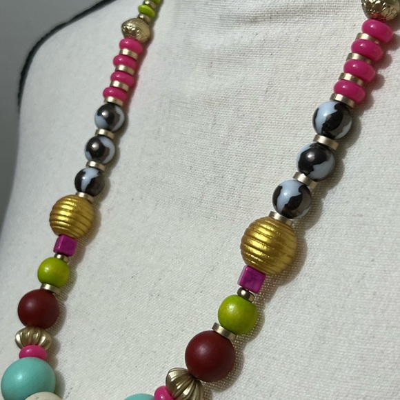 PLUNDER Colorful Beaded Necklace - Picture 5 of 8